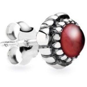 SINGLE Pandora January (Garnet) Birthstone Earring